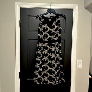Ann Taylor black and cream cocktail dress